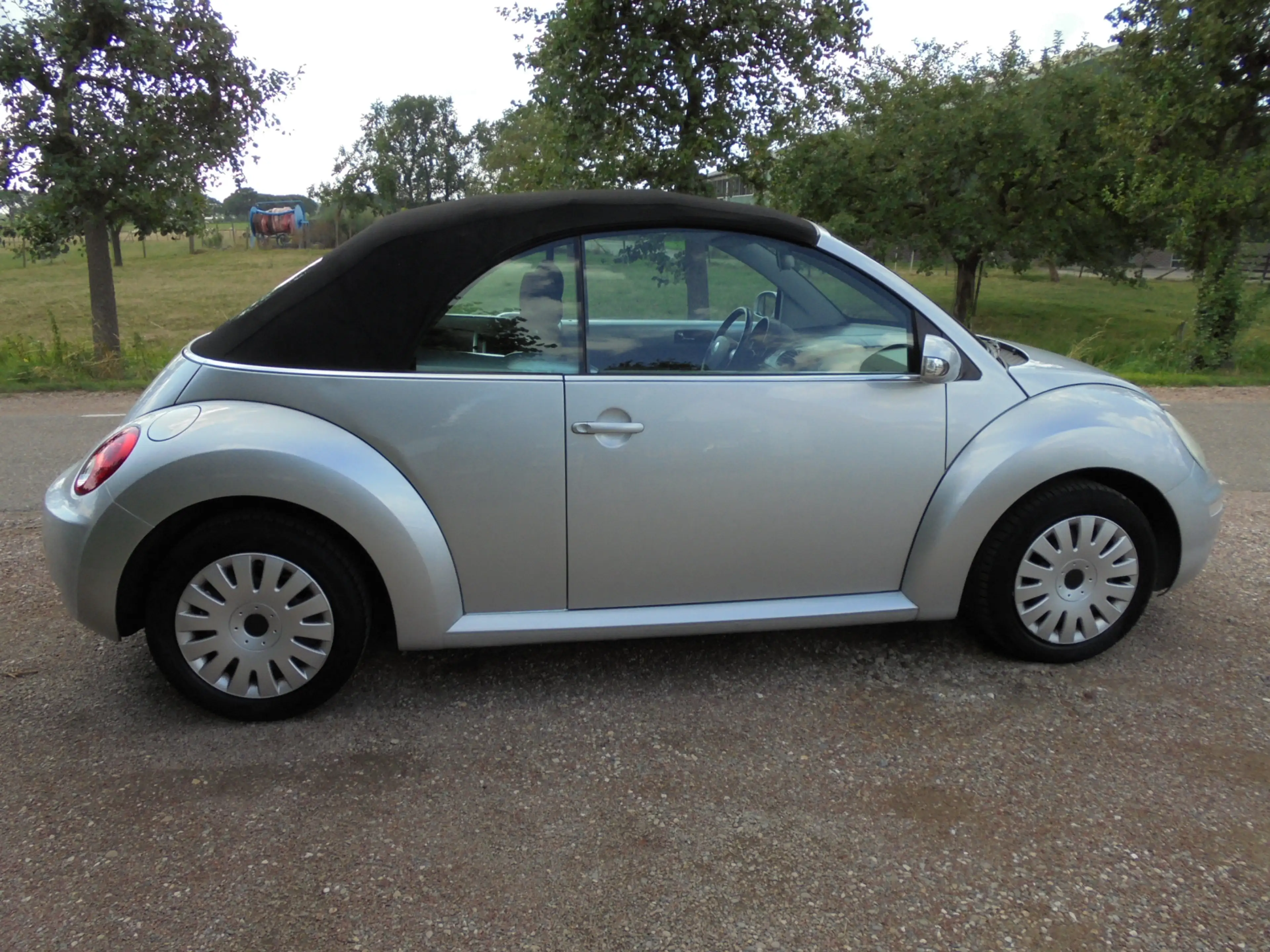 Volkswagen New Beetle Cabriolet 1.6 Highline **NL-AUTO**122.000 org.km.N — photo 15