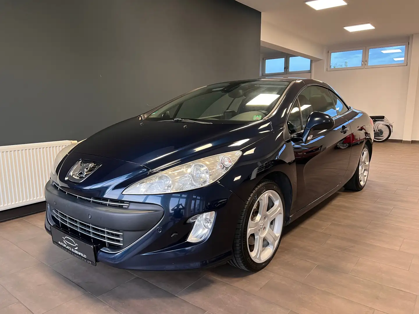 Peugeot 308 2.0 HDi Platinum/LEDER/ALU/SHZ/ WASSERVERLUST!! Blau - 1