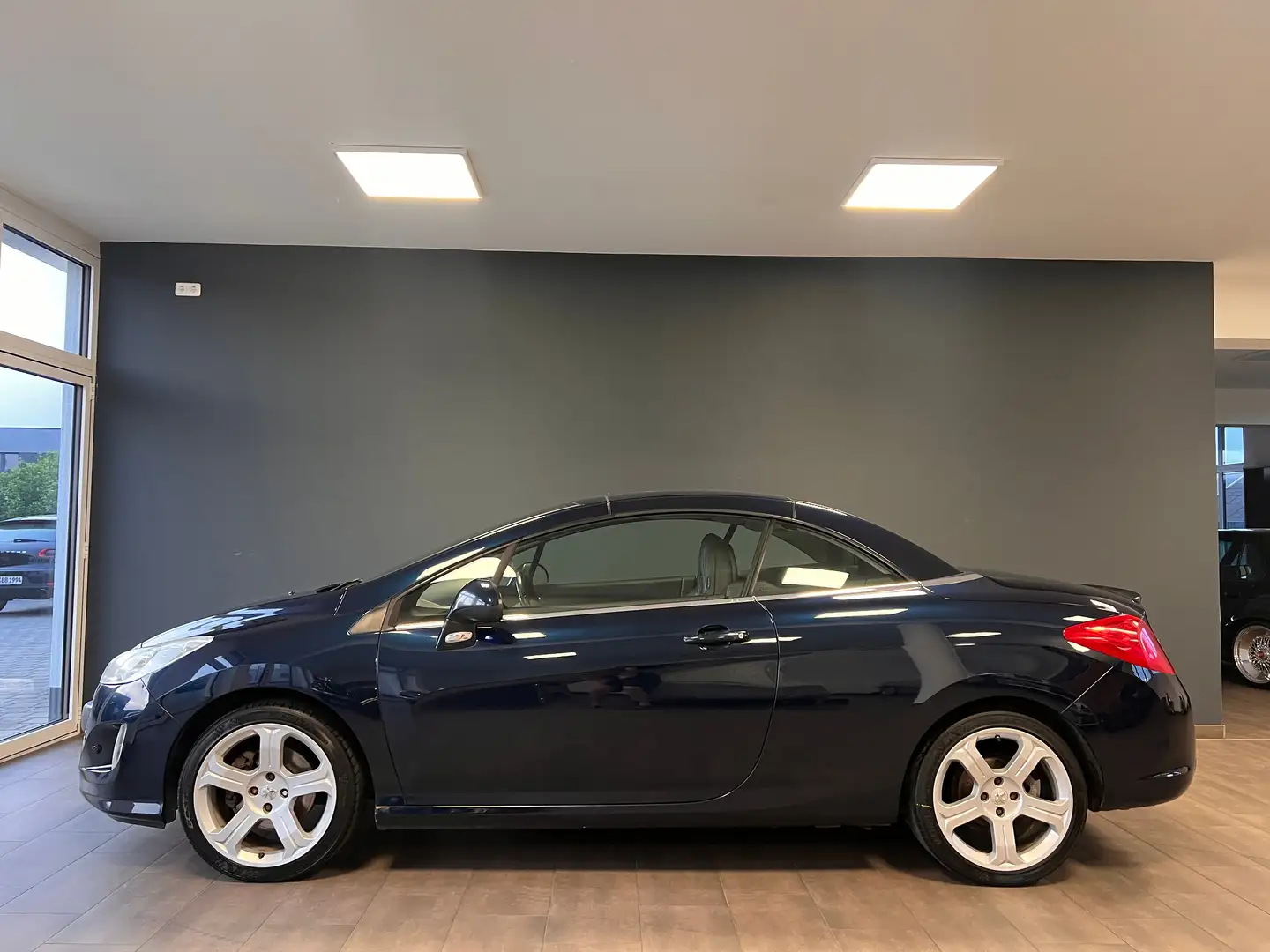 Peugeot 308 2.0 HDi Platinum/LEDER/ALU/SHZ/ WASSERVERLUST!! Blau - 2