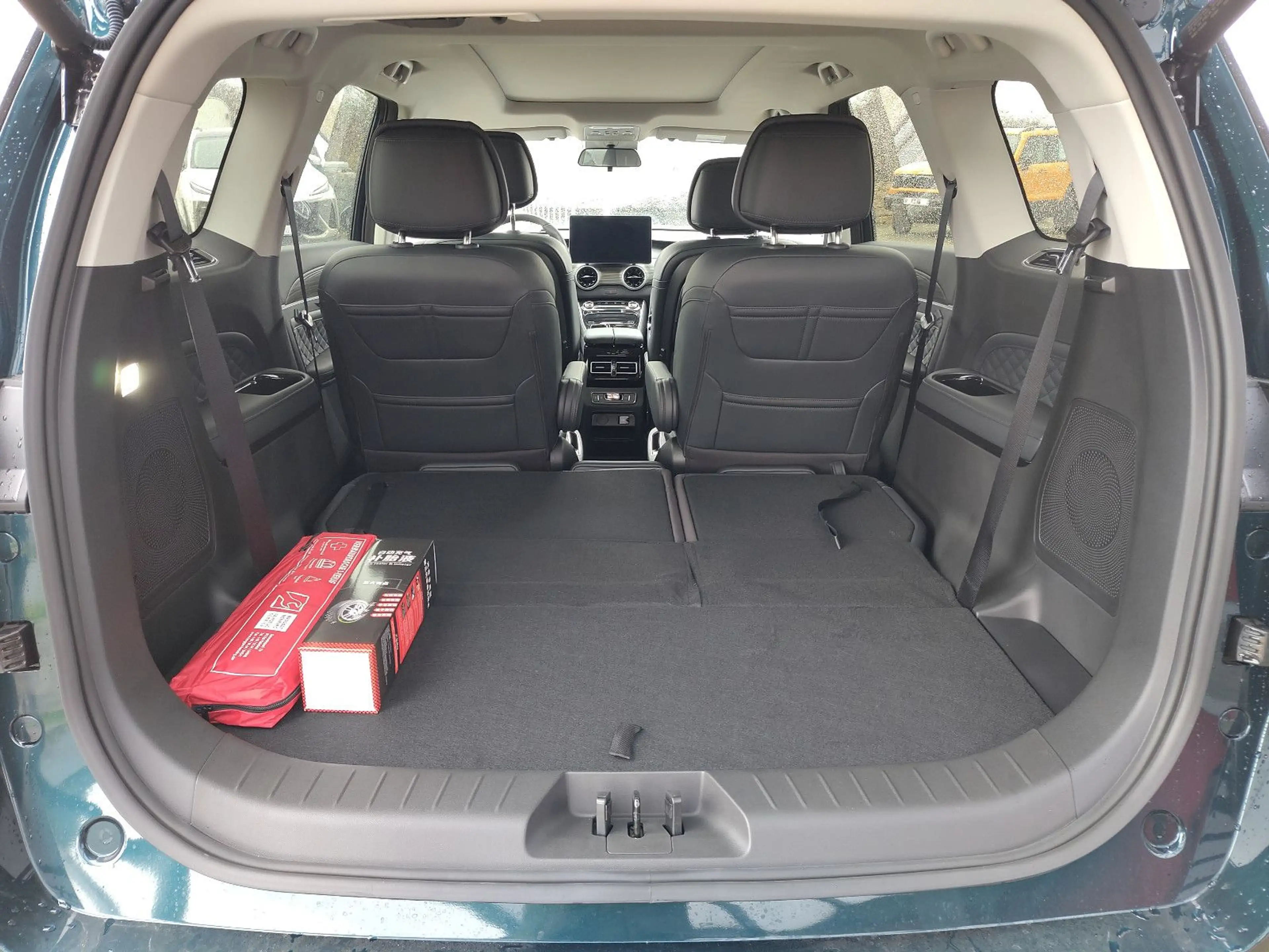 DFM Forthing 4 PHEV Apple/Android 360°Kam u.v.m. — photo 12