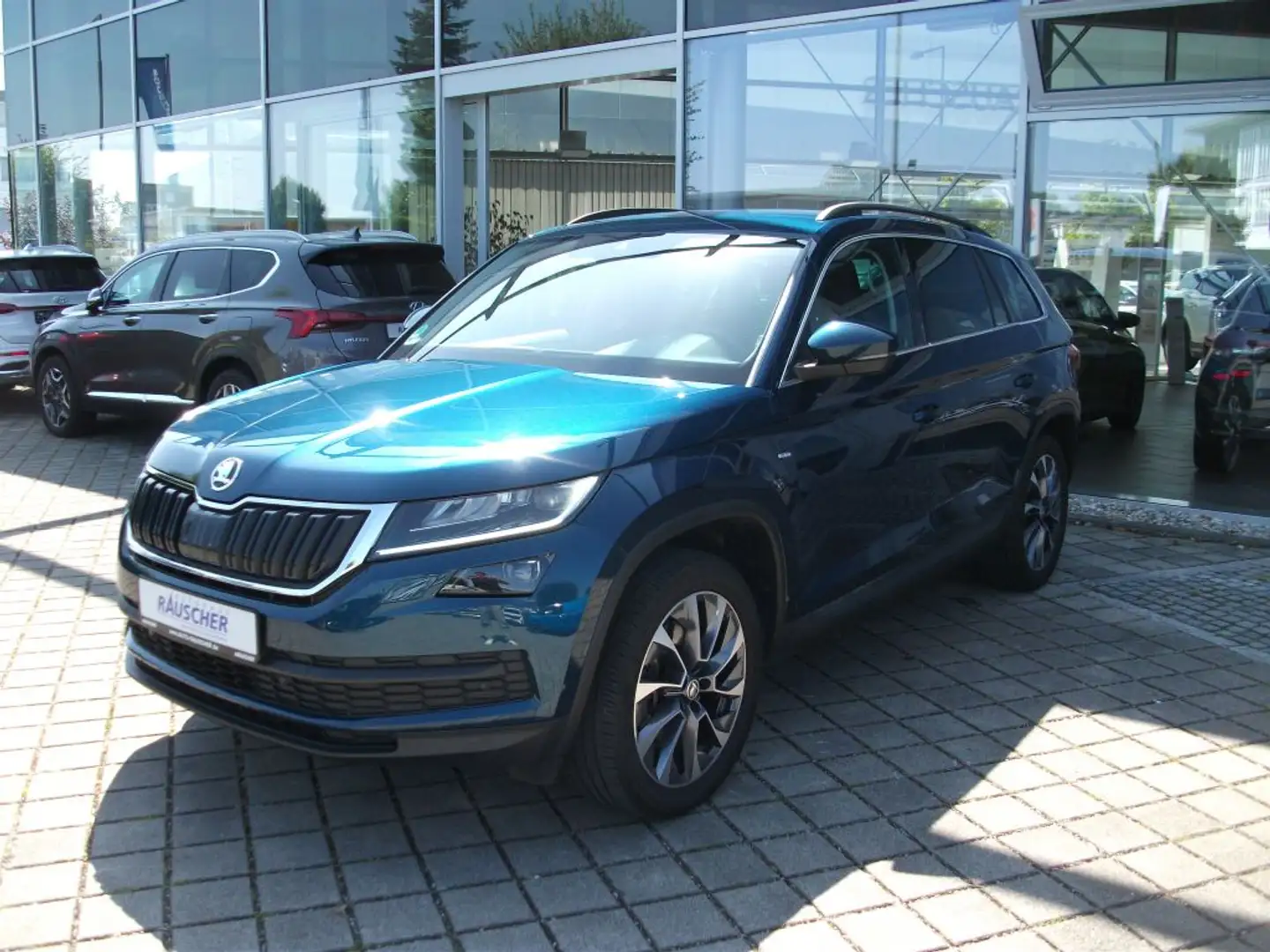 Skoda Kodiaq 2.0 TSI 4x4 DSG Drive 125 Blau - 1