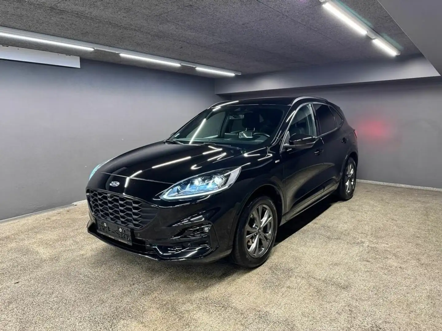 Ford Kuga ST-Line X AWD 2,0 Eco Blue Schwarz - 1