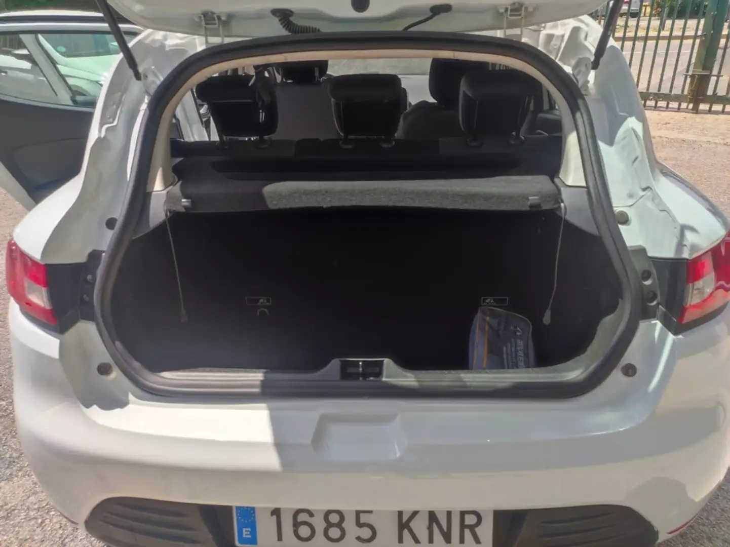Renault Clio 1.5dCi Energy Business 55kW Blanco - 2