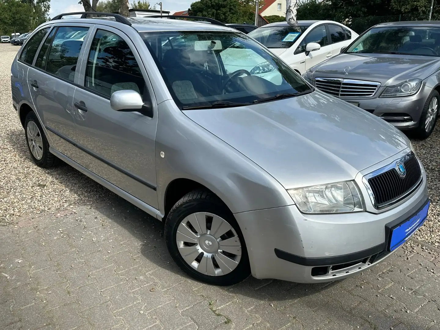 Skoda Fabia Combi 1.4*Klima*E-Paket*TÜV+Service NEU Silber - 1