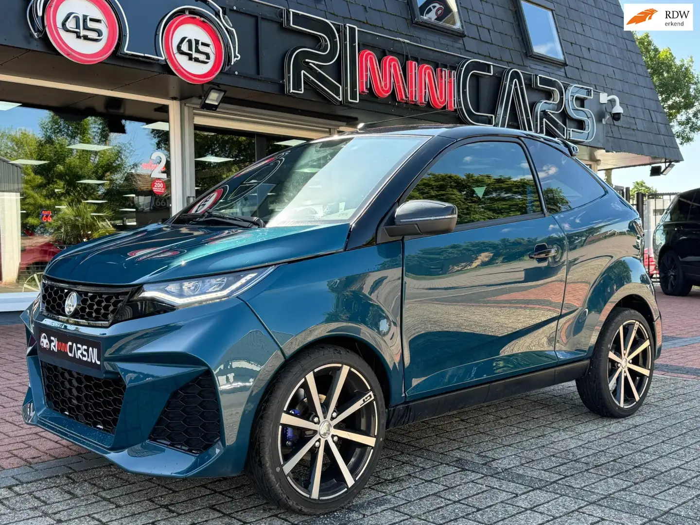 Aixam GTI Coupé brommobiel | Nieuw | 2024 45km auto Albastru - 1