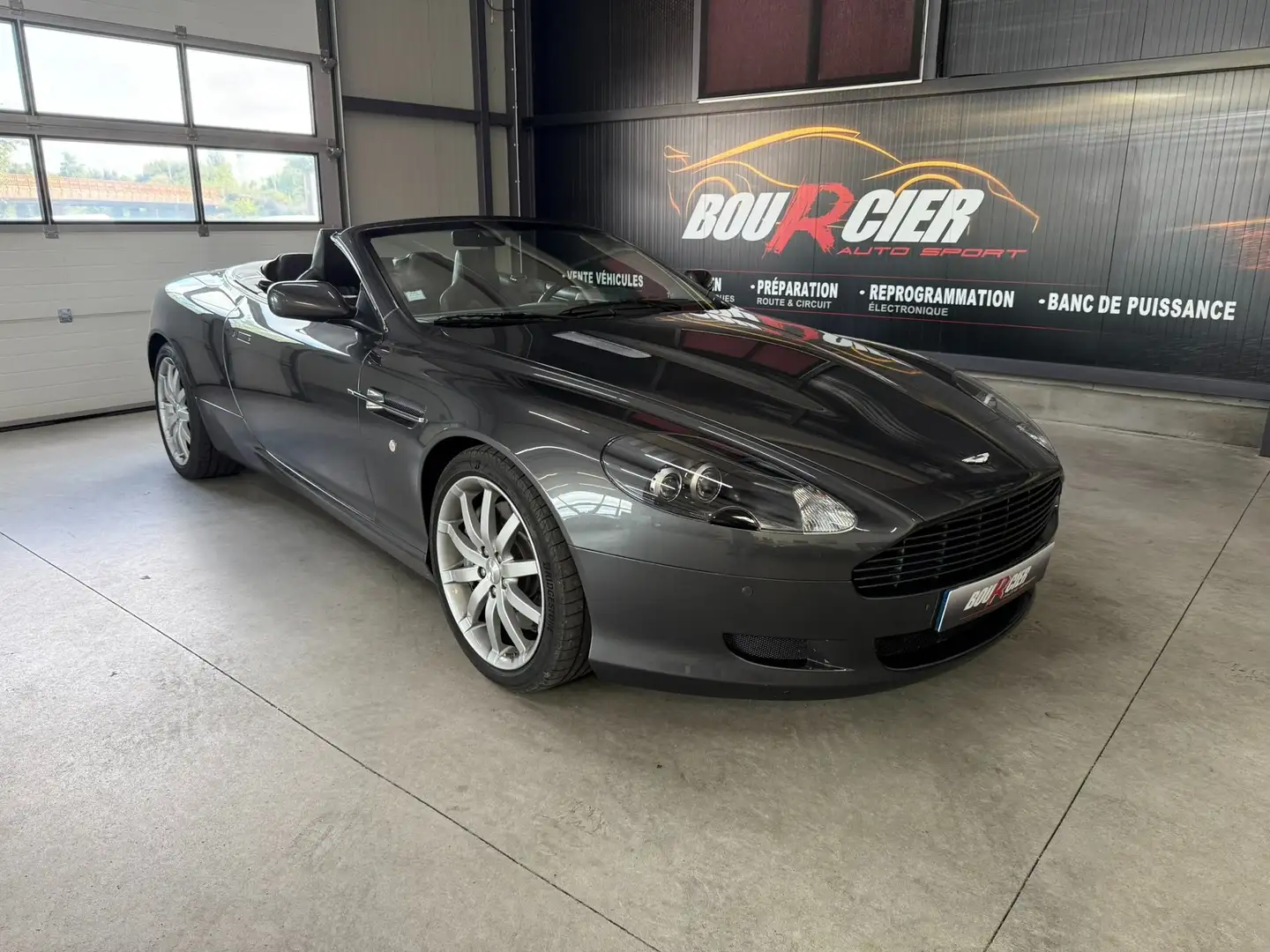 Aston Martin DB9 Volante Argento - 2