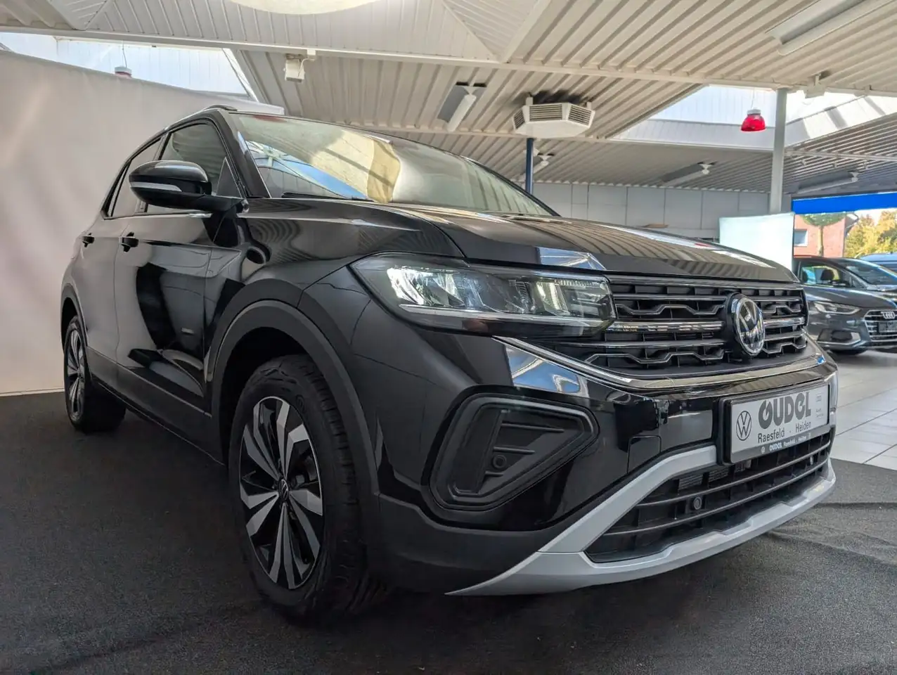 Volkswagen T-Cross 1.0 TSI DSG"Life"AHK App LaneASS 3