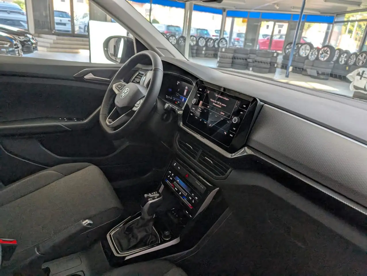 Volkswagen T-Cross 1.0 TSI DSG"Life"AHK App LaneASS 8