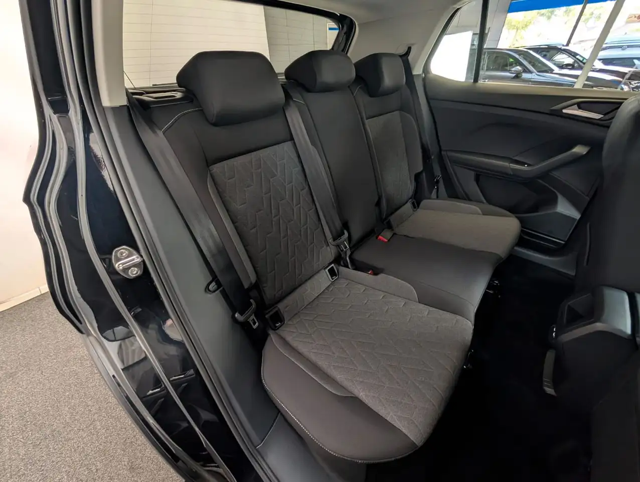 Volkswagen T-Cross 1.0 TSI DSG"Life"AHK App LaneASS 7