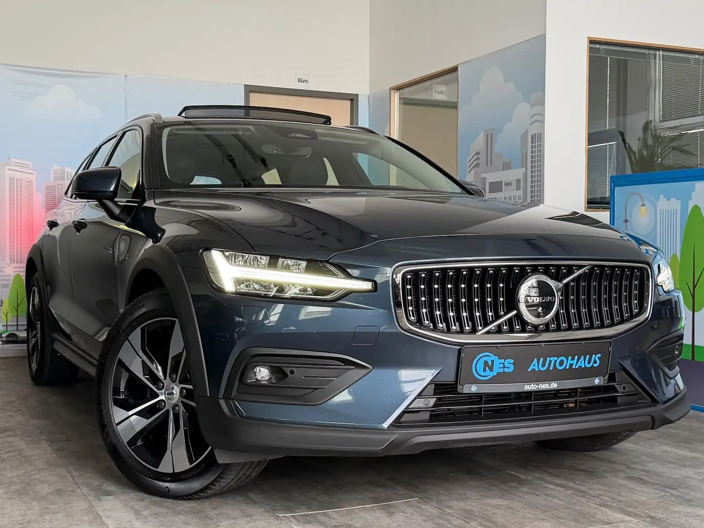 Volvo V60 Cross Country V60 CROSS COUNTRY AWD*ULTIMATE*PANO*H/K*360*HUD Blau - 2