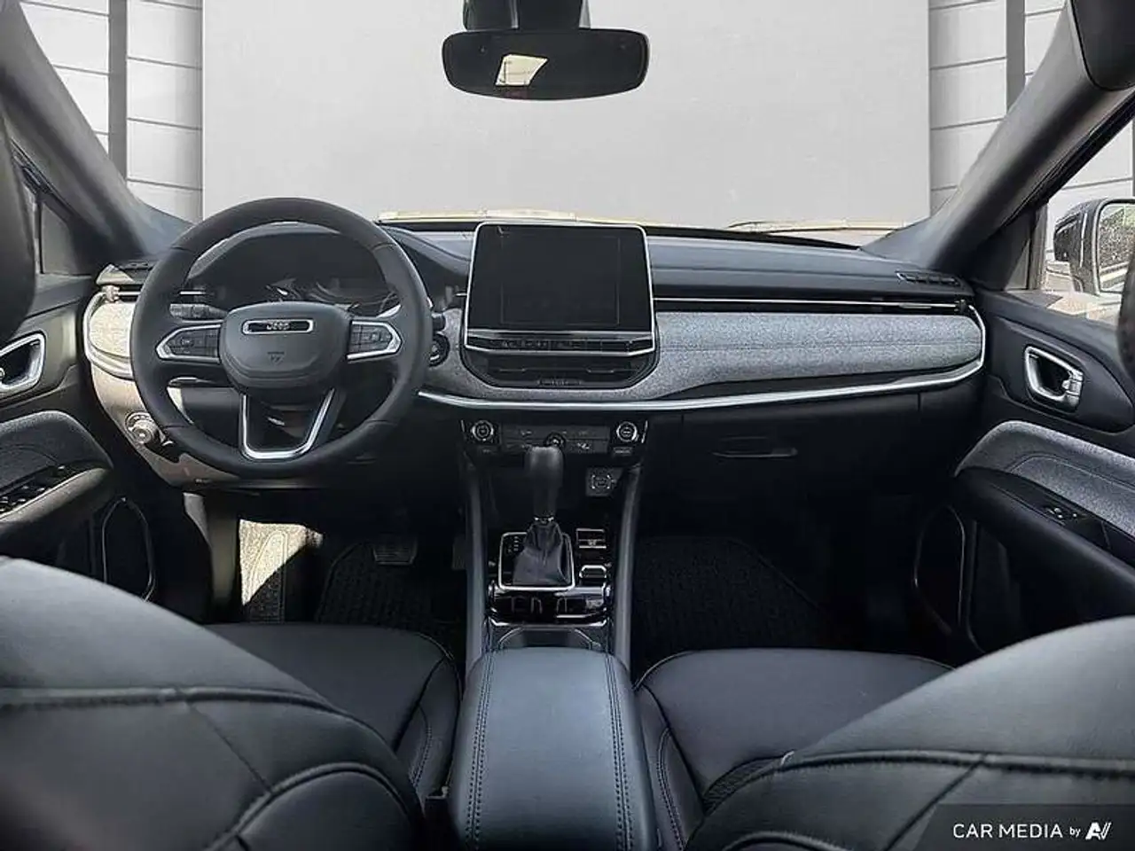 Jeep Compass photo Jeep Compass