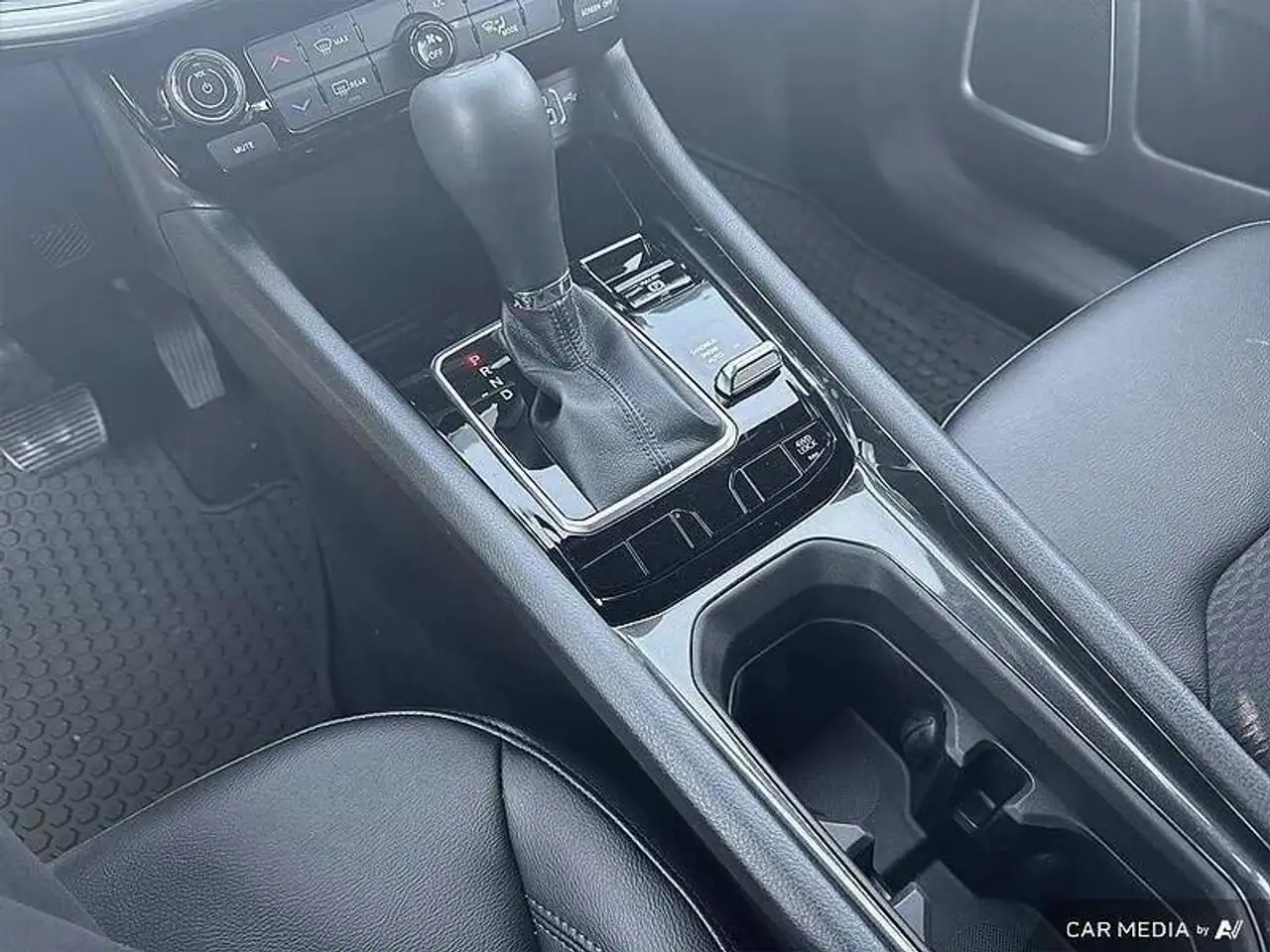 Jeep Compass photo Jeep Compass