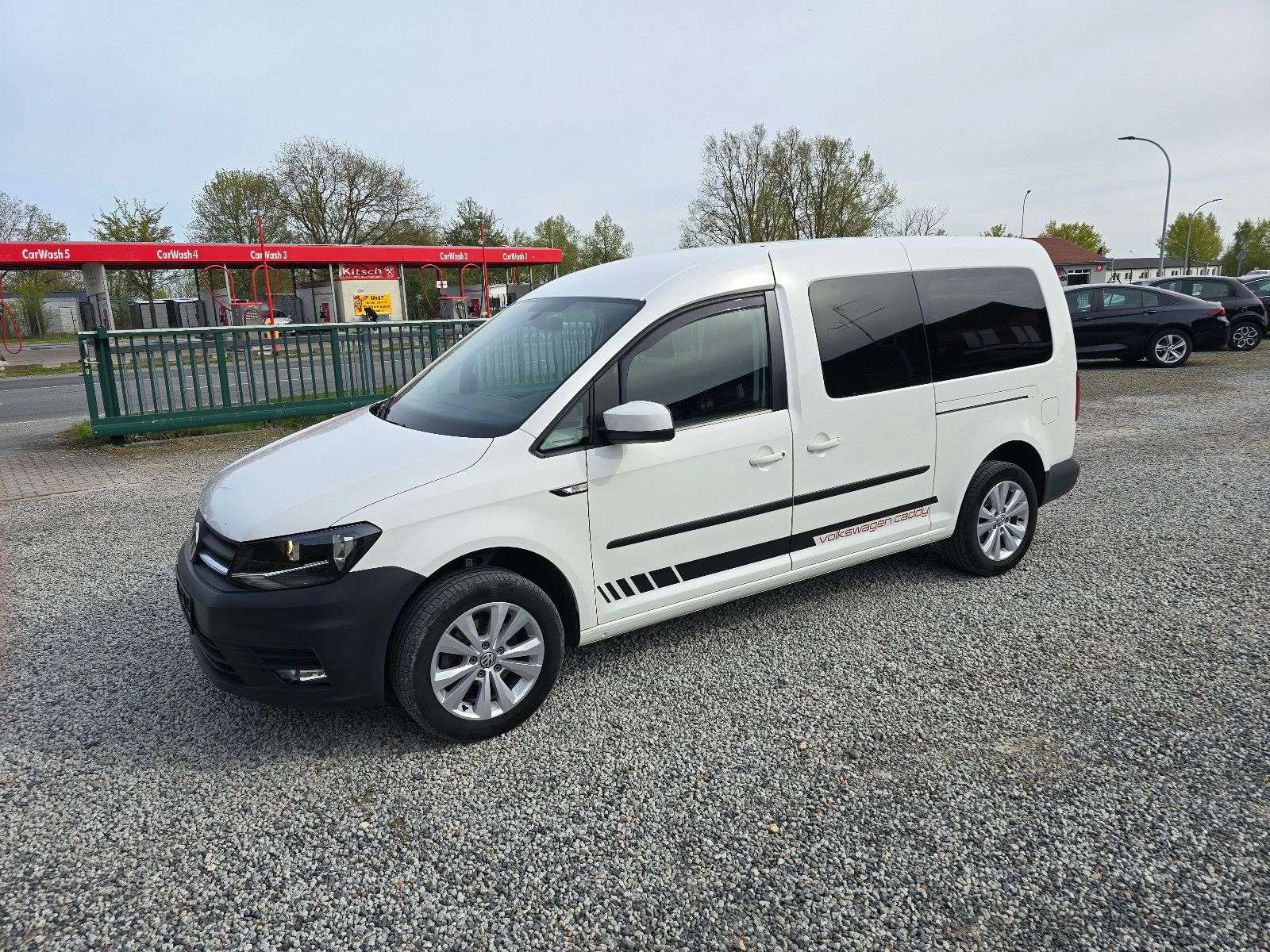 Second hand Volkswagen Caddy 2.0