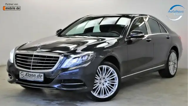 Mercedes-Benz S-Class view 3