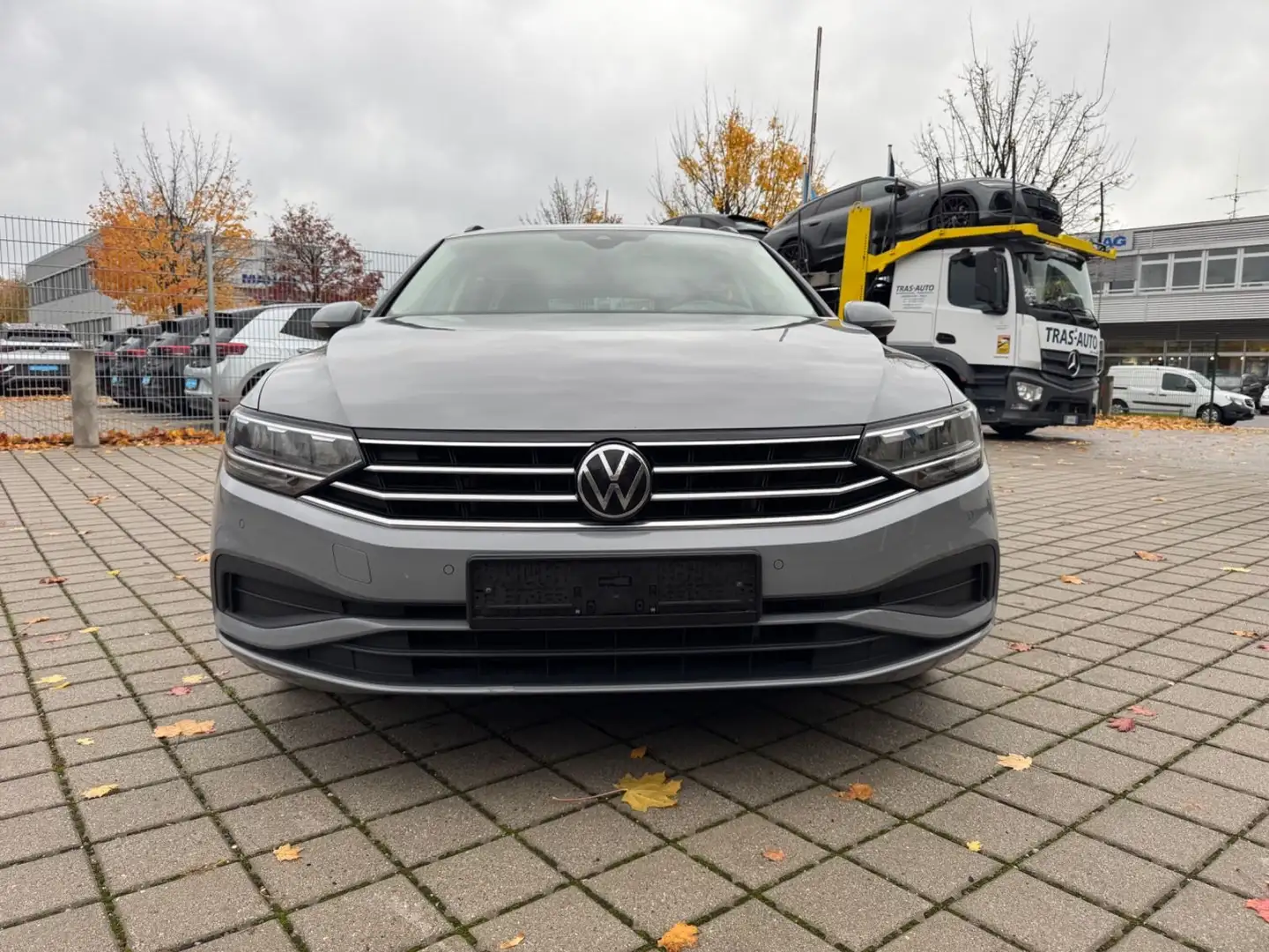 Volkswagen Passat Variant Passat 2.0 TDI Conceptline/DSG/Top Zustand ! Grau - 2