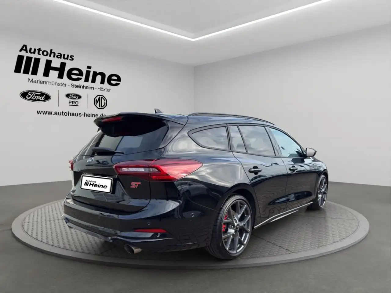 Ford Focus Turnier ST X *PANO*ELEK.-HECK*B&O*AUTOMATIK* 5