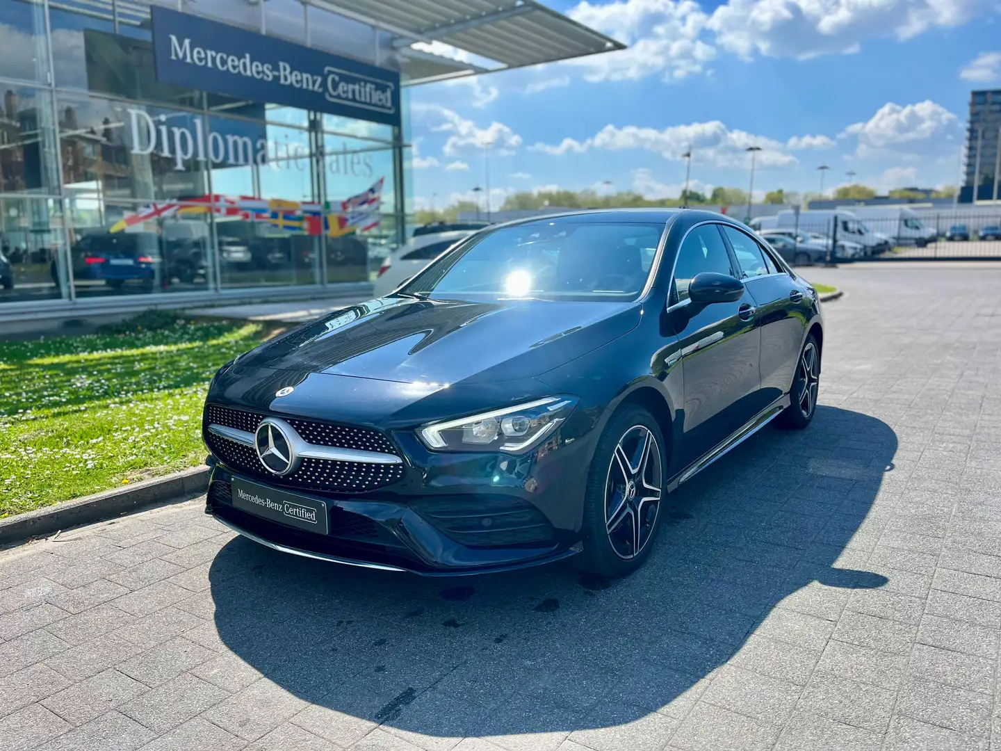 Mercedes-Benz CLA 250 e PHEV AMG Line Negro - 1