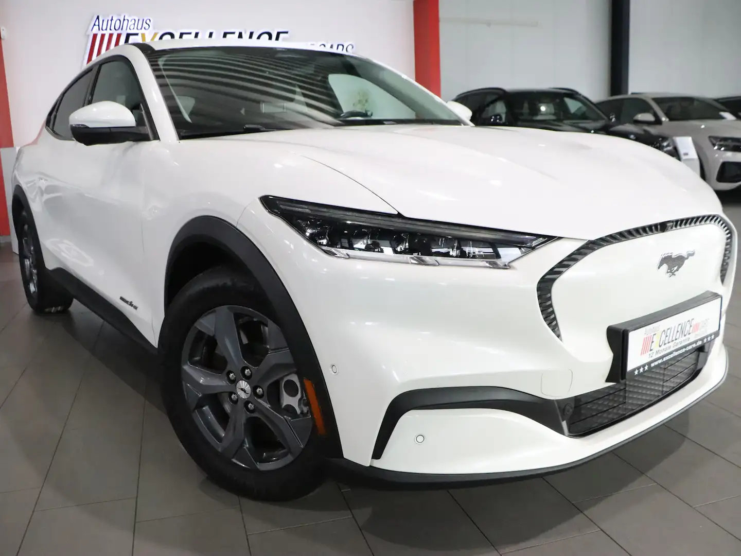Ford Mustang Mach-E BANG & OLUFSEN / VIRTUAL COCKPIT Blanc - 1
