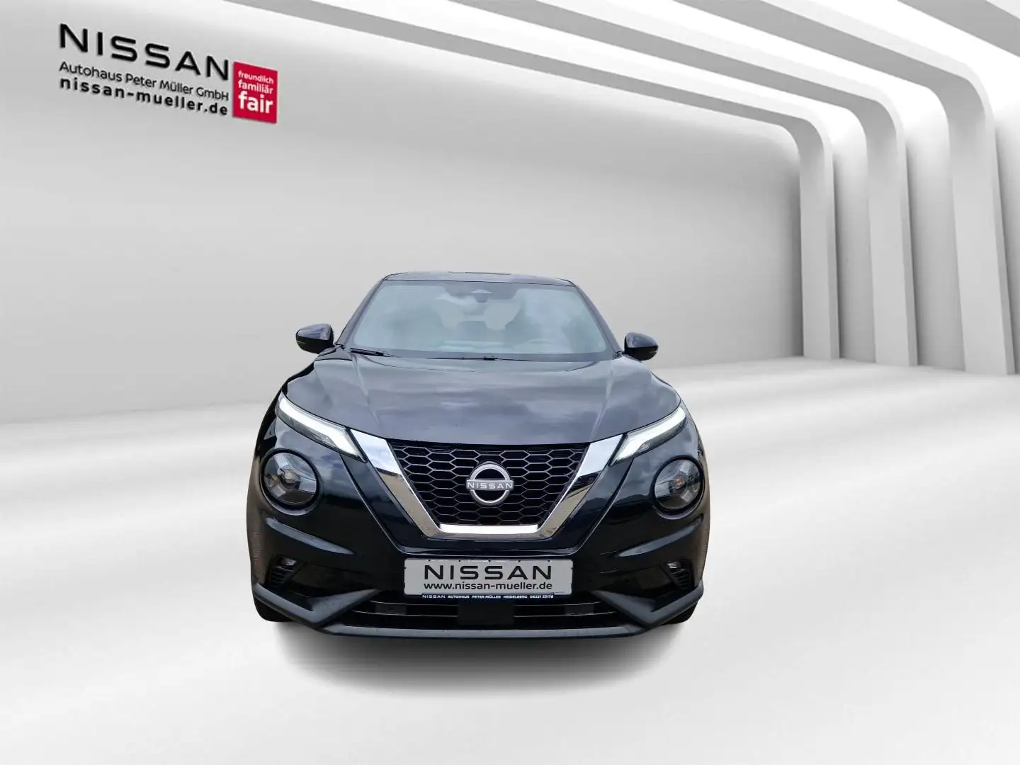 Nissan Juke 1.0 DIG-T 114PS 6MT N-CONNECTA Winter BFS Schwarz - 2