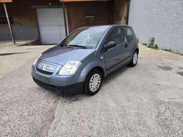 1.1 essence // vendu avec contrôle technique