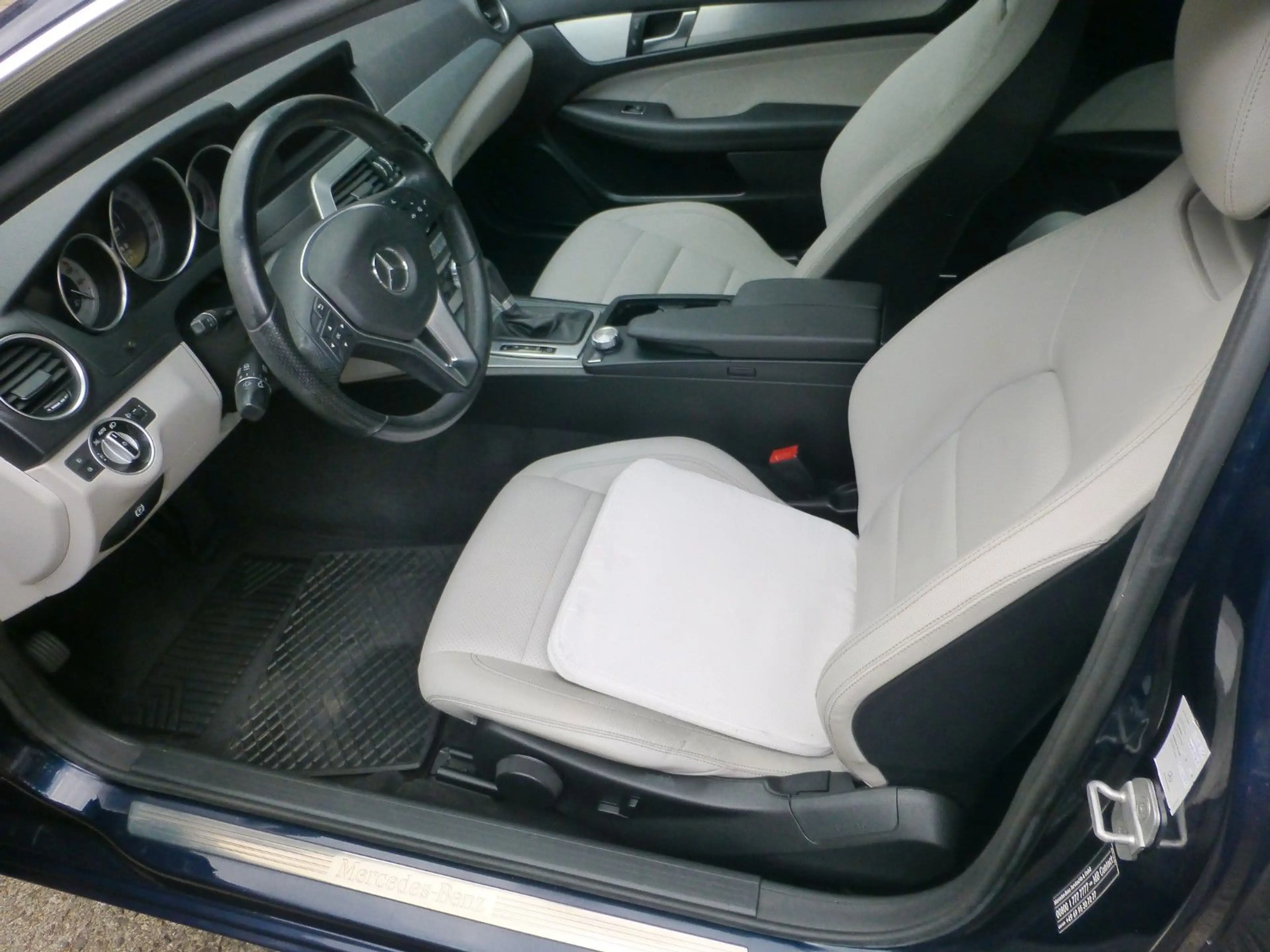 Mercedes-Benz C 180 C Coupe C 180 CGI BlueEfficiency — photo 13