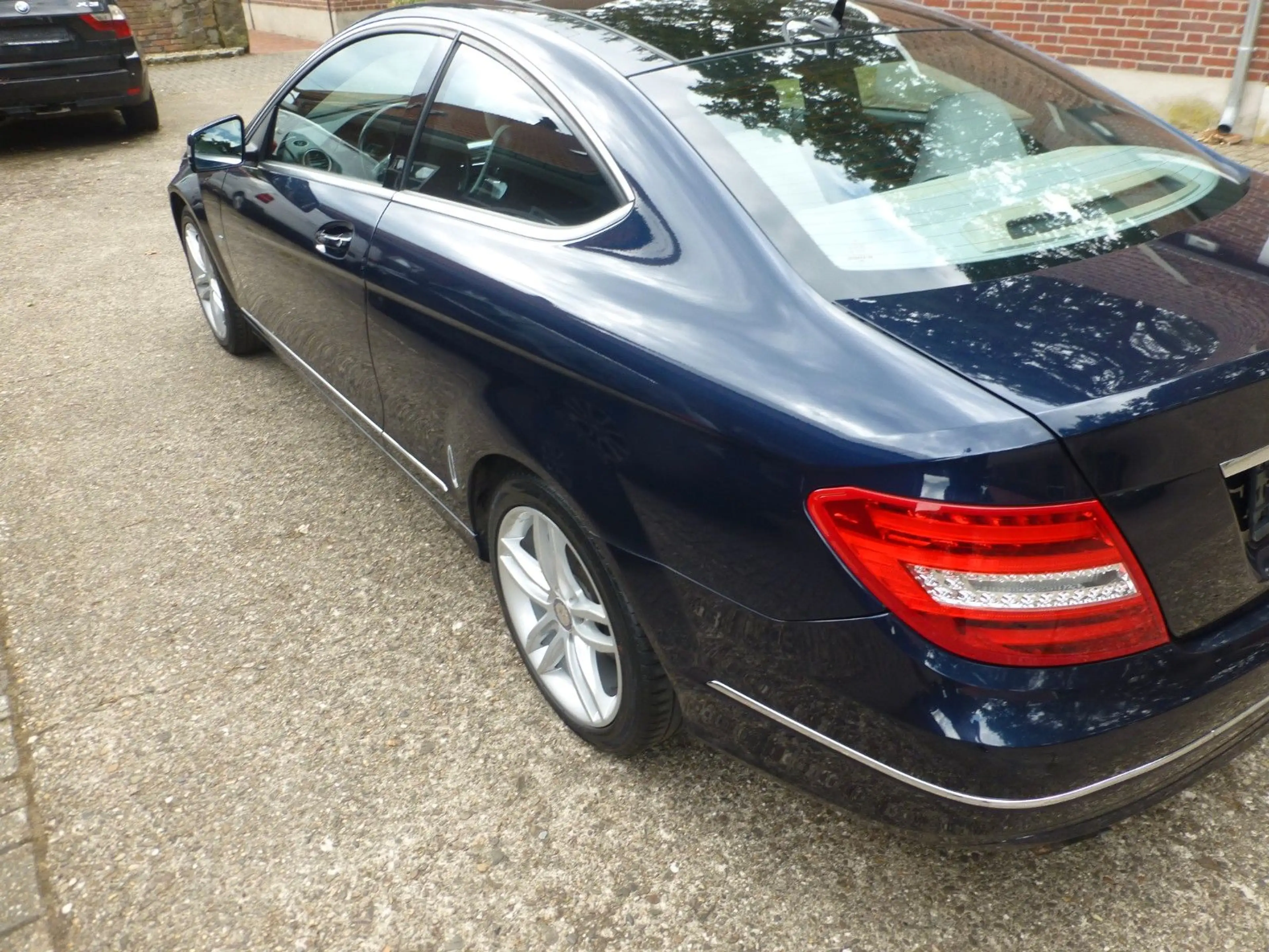 Mercedes-Benz C 180 C Coupe C 180 CGI BlueEfficiency — photo 5
