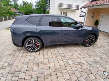 iX3 50 xDrive M Sportpaket Pro / AHK /M Sportsitze mit Massagefunktion