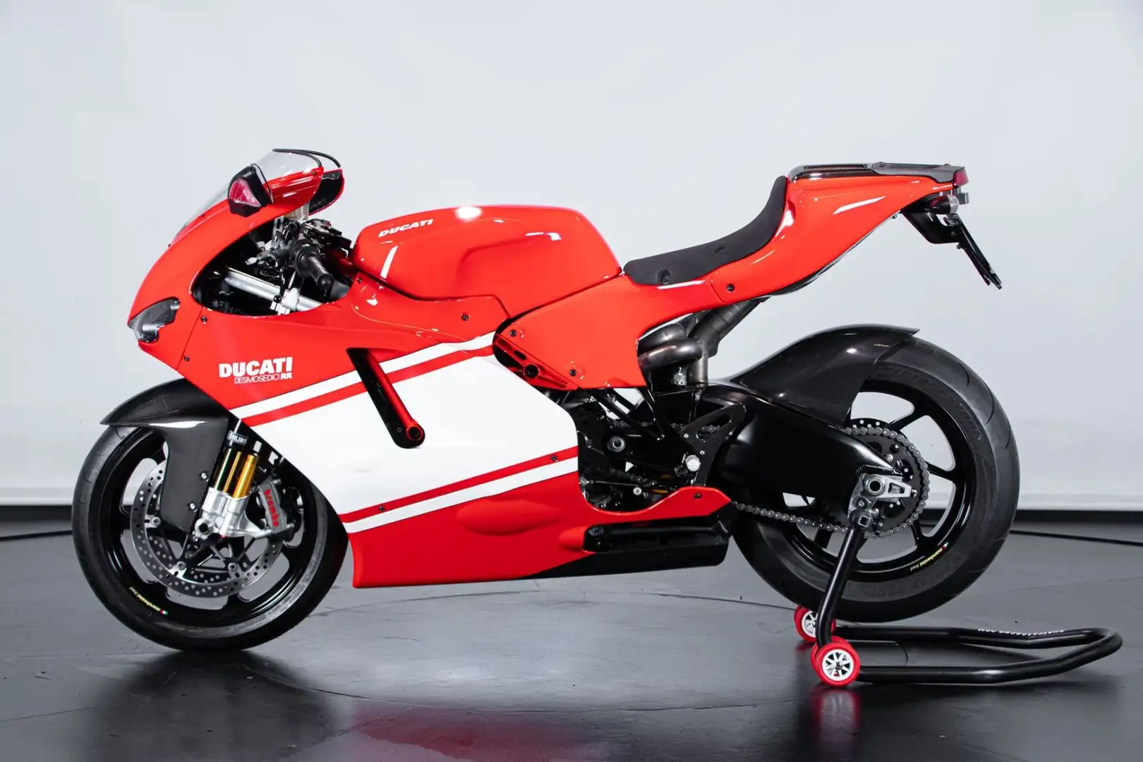Ducati Desmosedici RR Rosso - 1