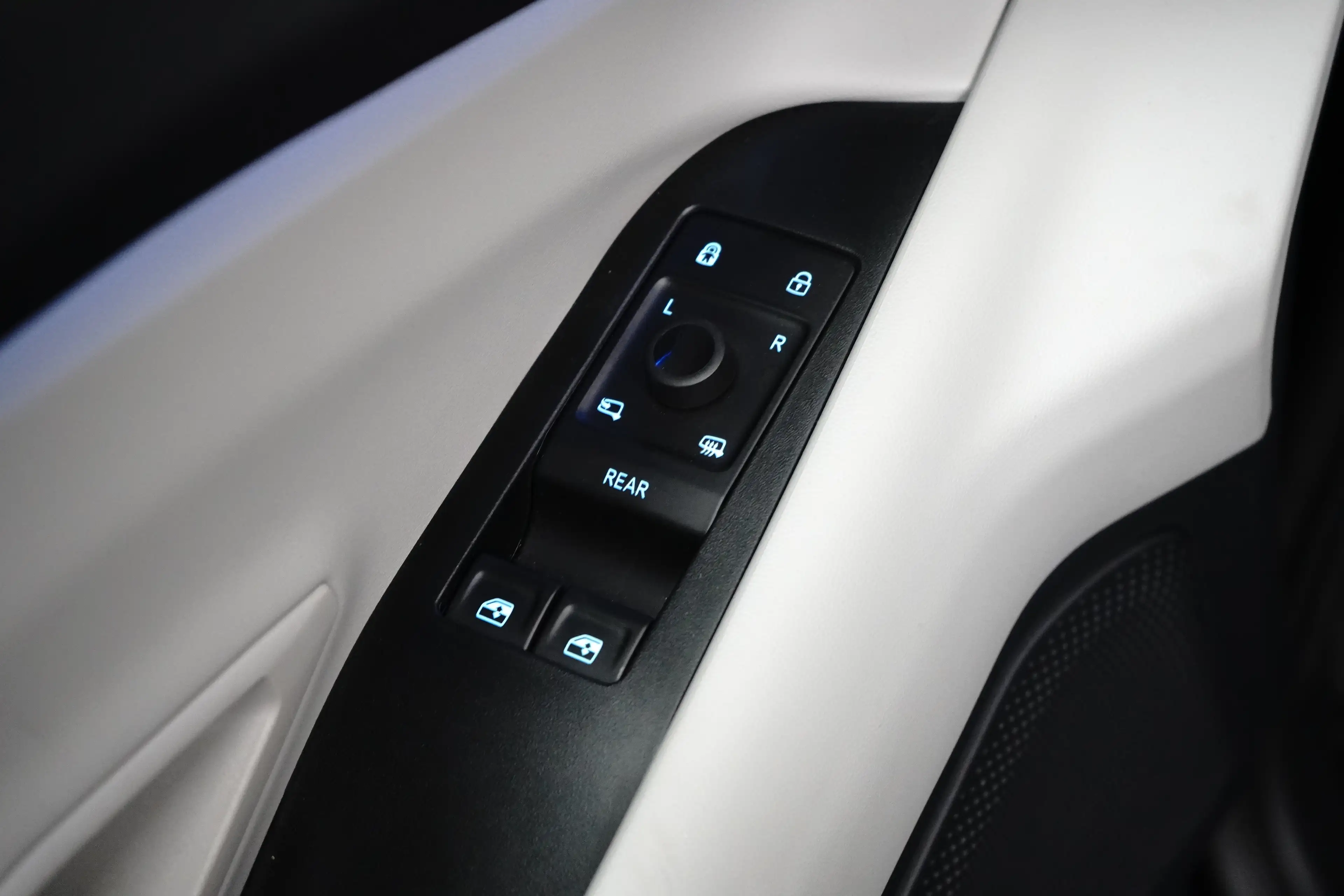 Ford Capri Premium Extended Range 340pk AWD 79KWh | AGR-Stoel — photo 20