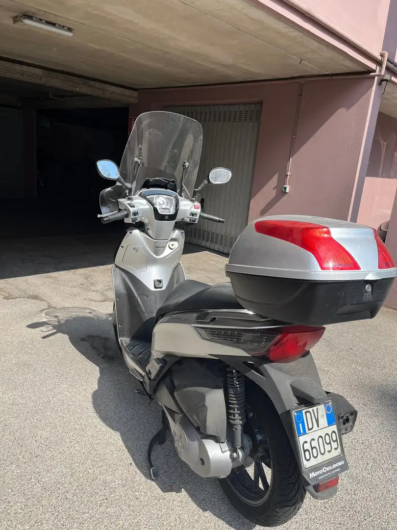 Kymco People S 300i Argento - 1