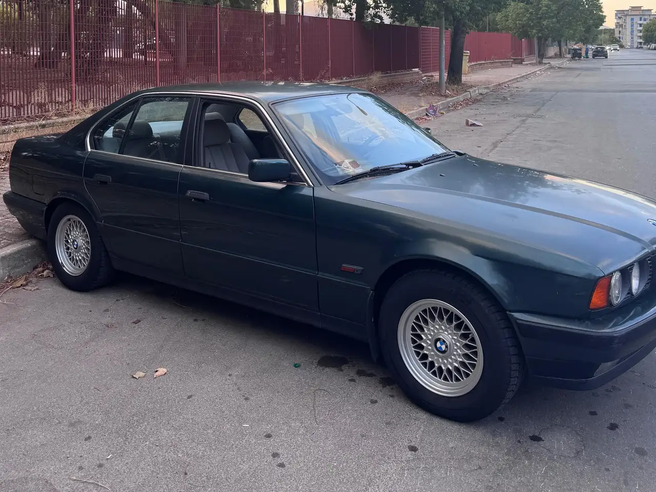 BMW 530i auto, foto 4