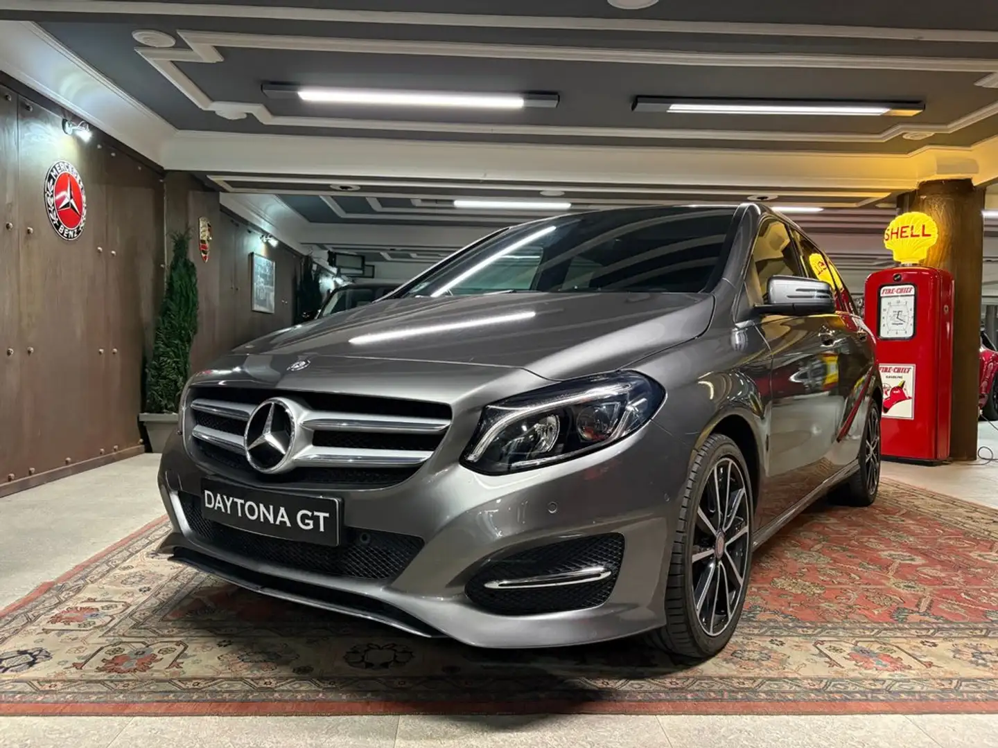 Mercedes-Benz B 200 d Gris - 1