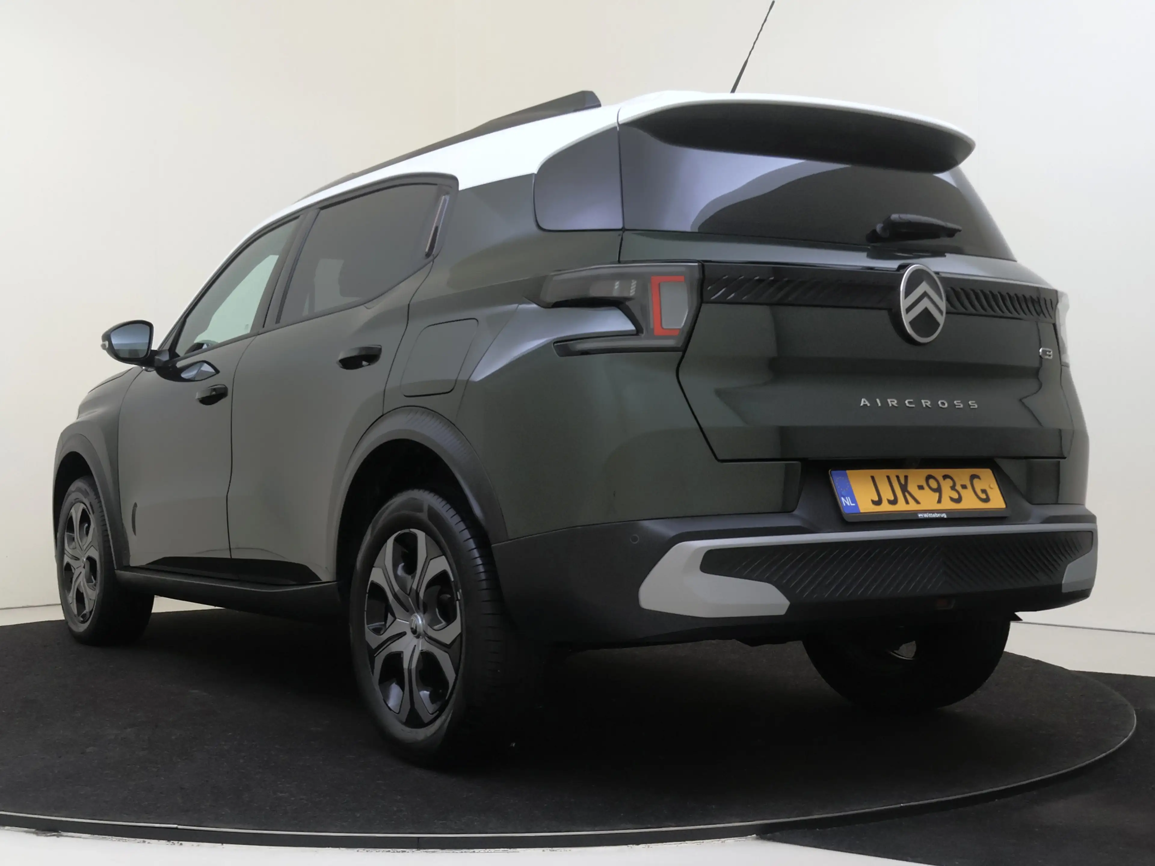 Citroen C3 Aircross 1.2 Turbo 145 Hybride Plus 7p. verlengde garantie — photo 4