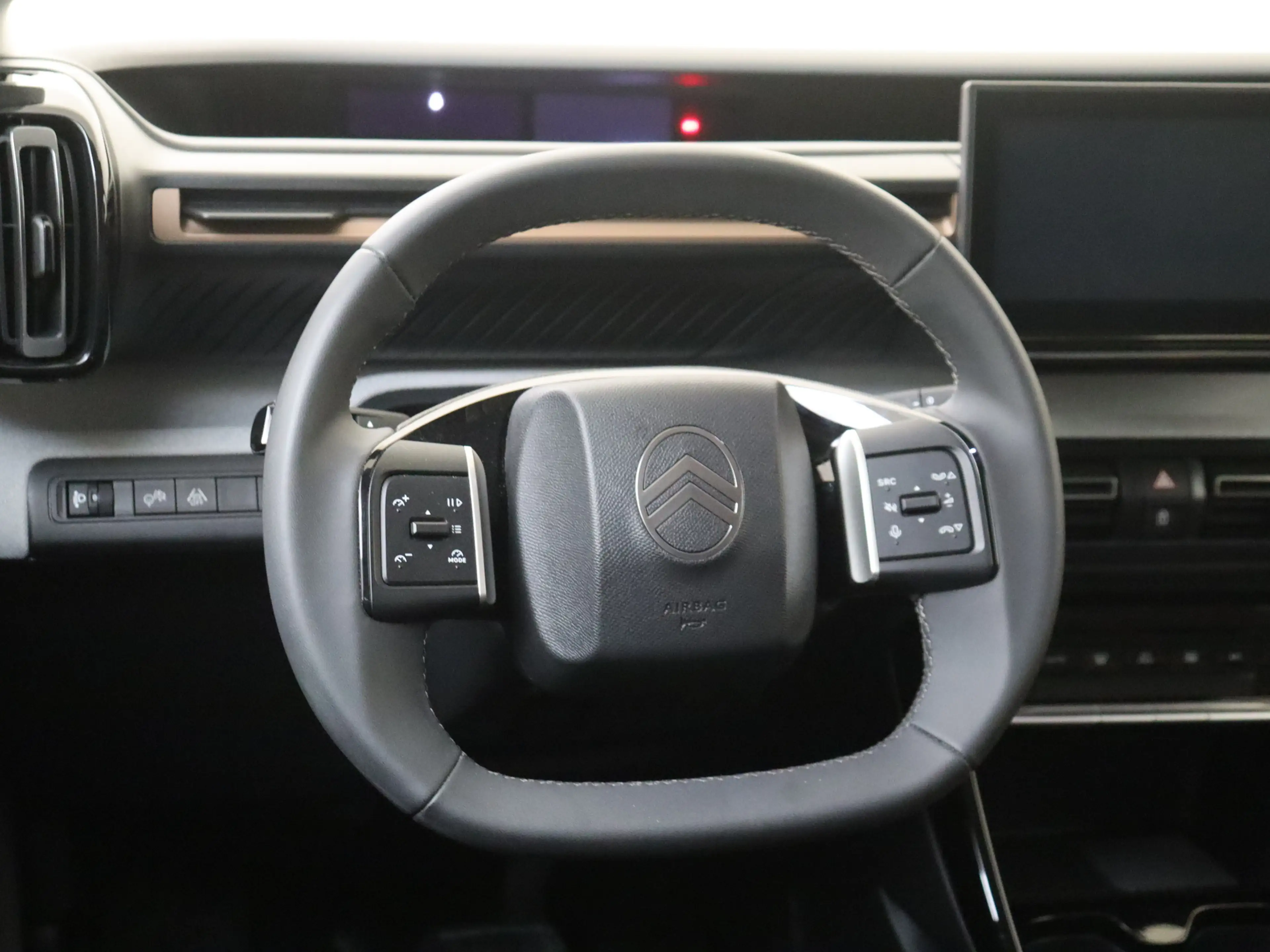 Citroen C3 Aircross 1.2 Turbo 145 Hybride Plus 7p. verlengde garantie — photo 6