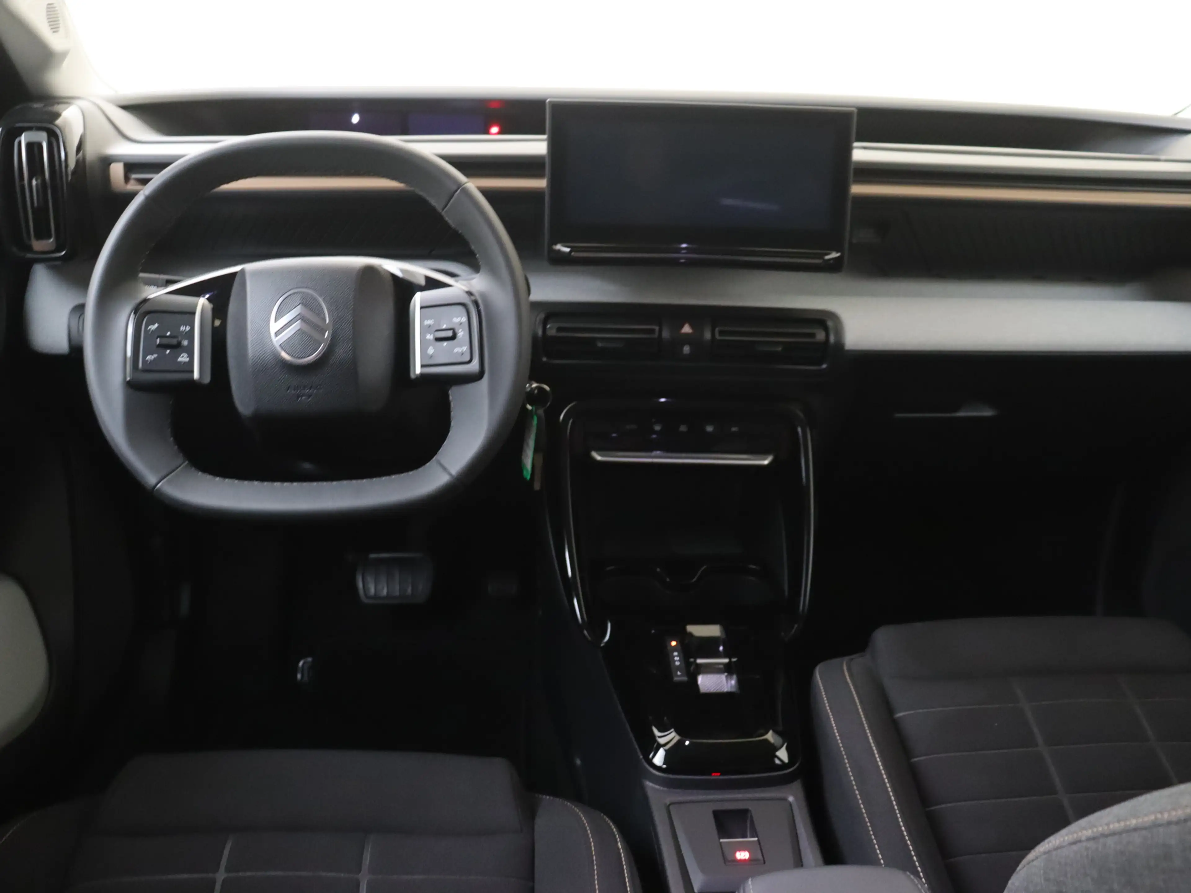 Citroen C3 Aircross 1.2 Turbo 145 Hybride Plus 7p. verlengde garantie — photo 5
