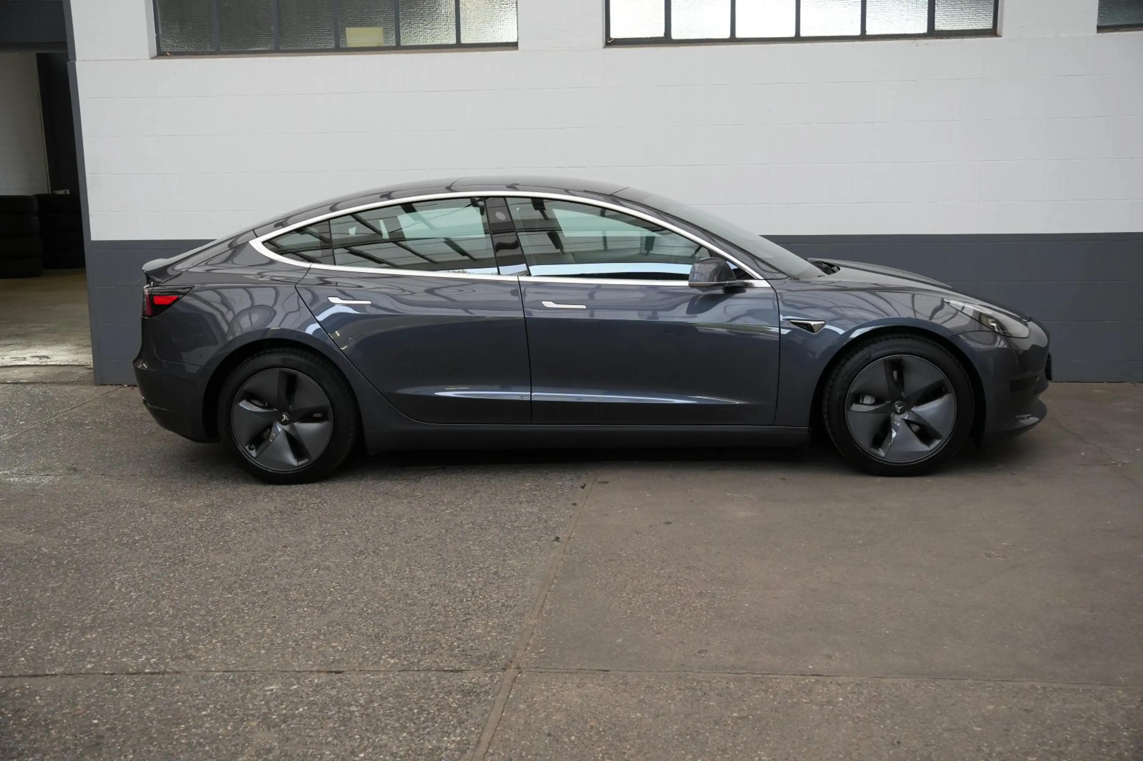 Tesla Model 3 Standard Range + *AHK* — photo 16