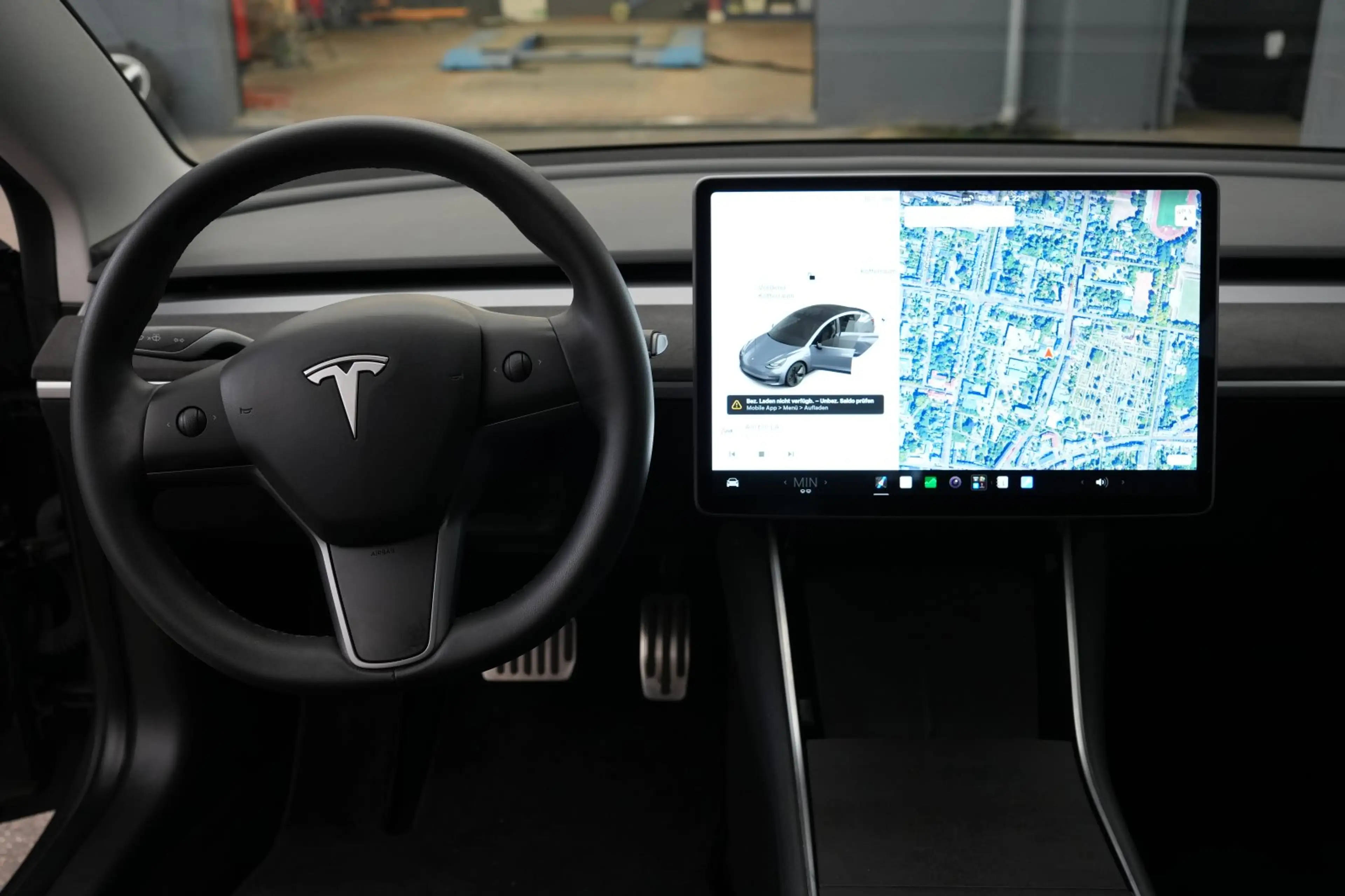 Tesla Model 3 Standard Range + *AHK* — photo 12
