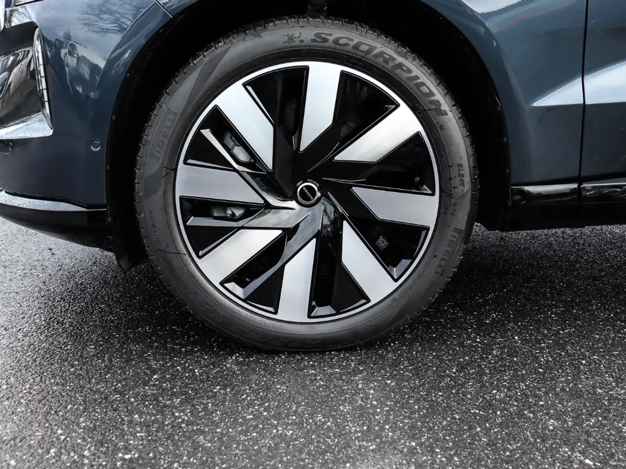 Volvo EX90 2026