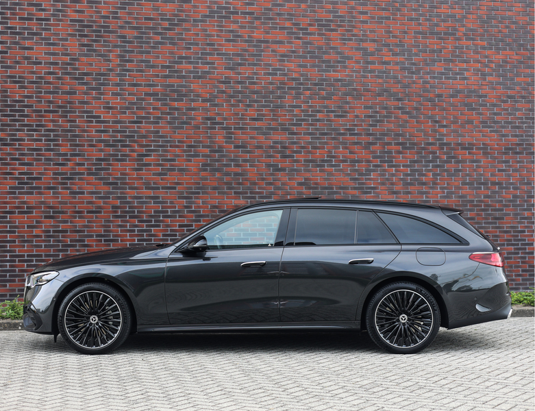 Mercedes-Benz E 300 Estate 300e | Pano - Burmester - HUD — photo 15