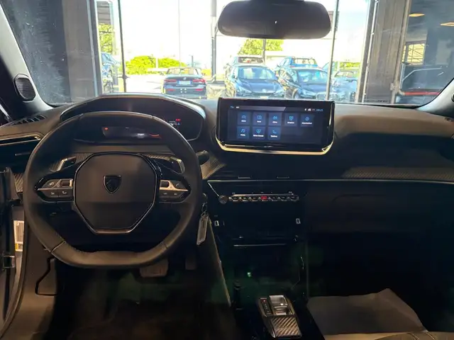 Peugeot 2008 view 18