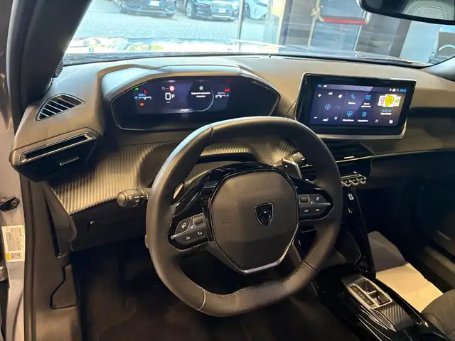 Peugeot 2008 view 13