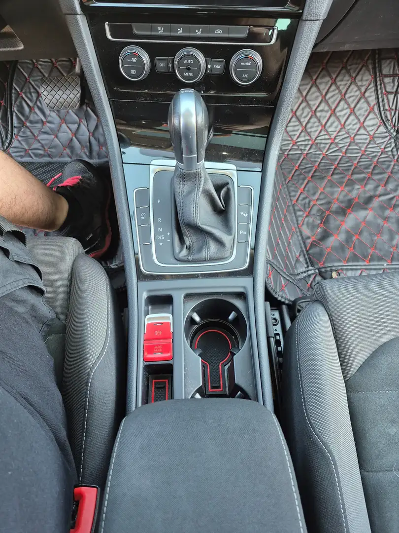 Volkswagen Golf Variant Golf SW 1.5 TSI EVO Sound DSG Zwart - 1