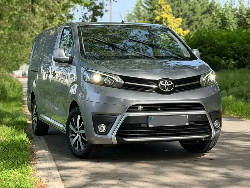 Toyota Proace 2.0 D-4D - Full Options - Garantie 12 mois - Automatique - cuir - 360°