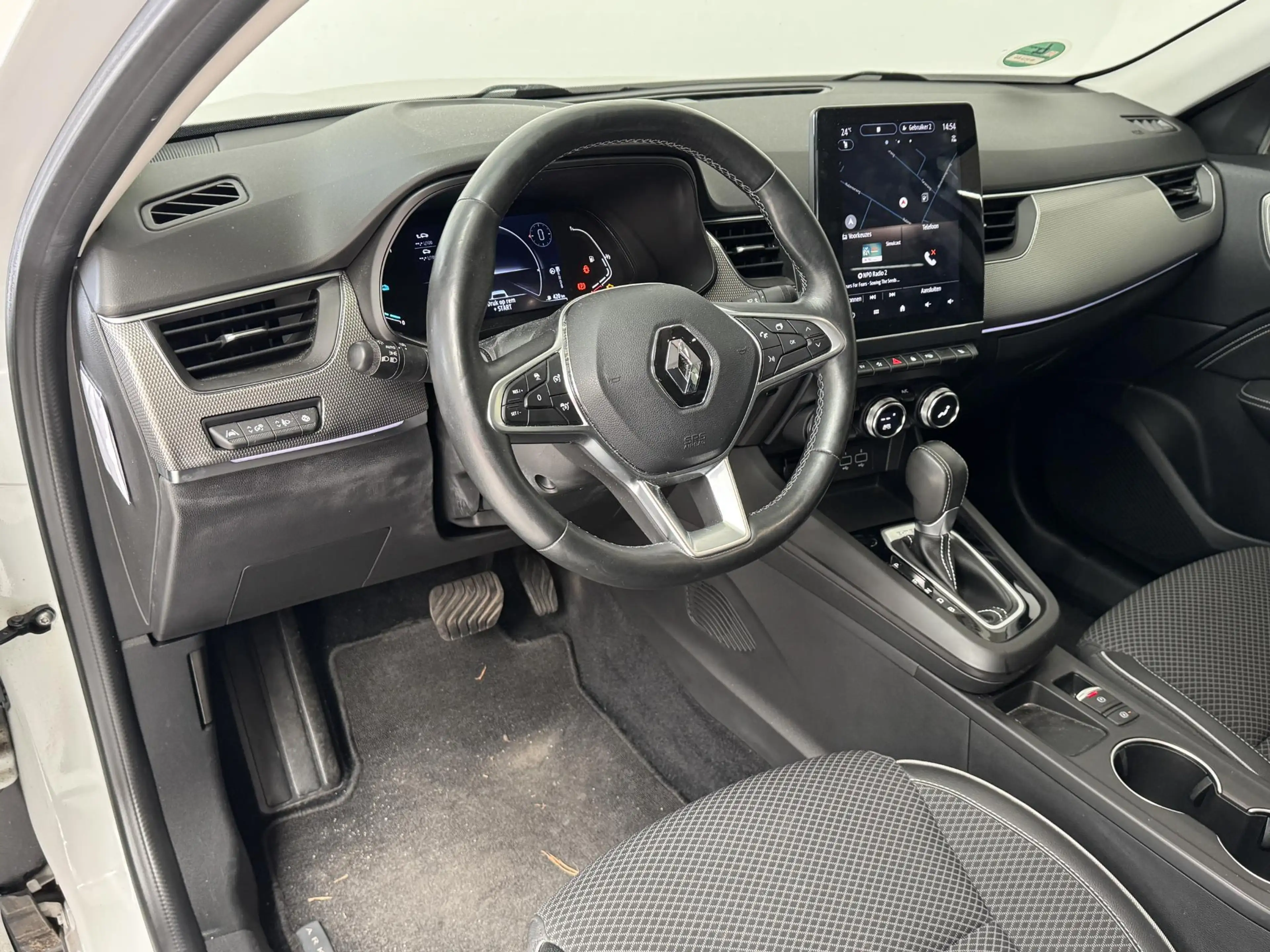 Renault Arkana 1.6 E-Tech Hybrid 145 Intens | Navigatie | Camera — photo 23
