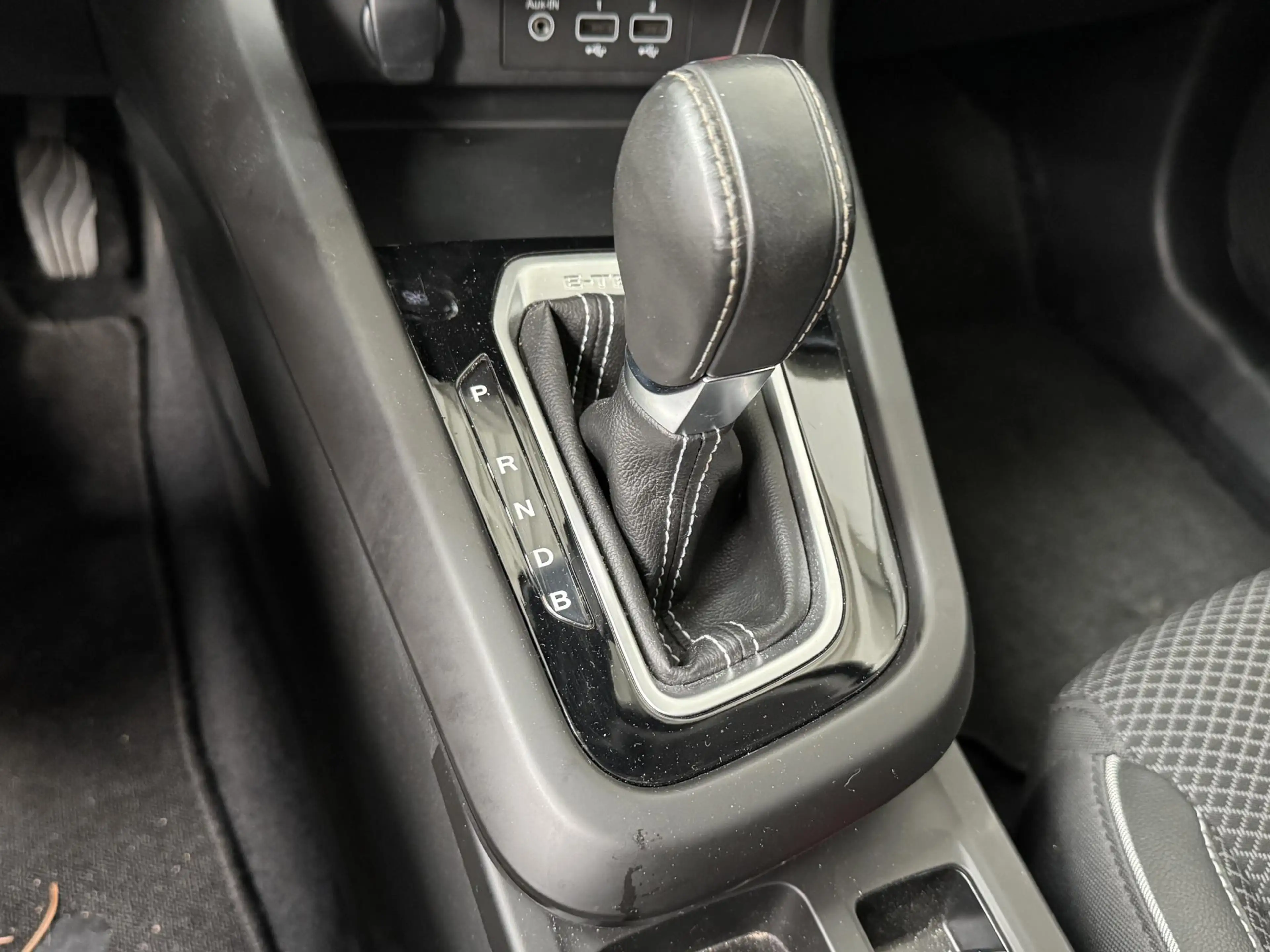 Renault Arkana 1.6 E-Tech Hybrid 145 Intens | Navigatie | Camera — photo 22