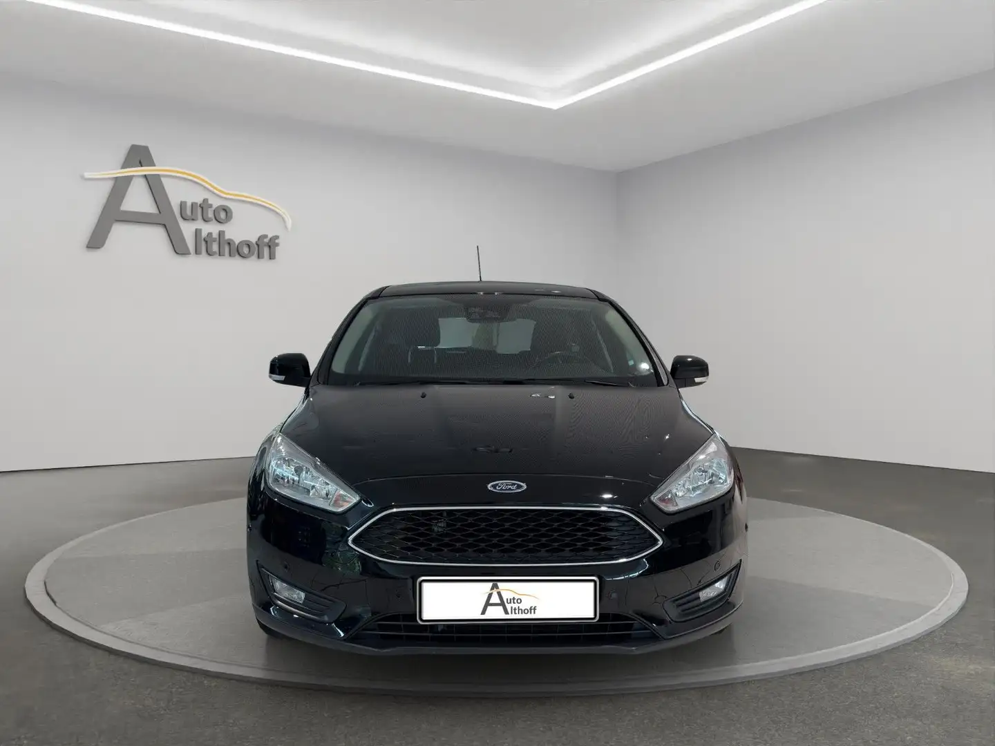 Ford Focus Turnier 2.HD AUTOMATIK NAVI PARK TEMP SHZ Czarny - 2