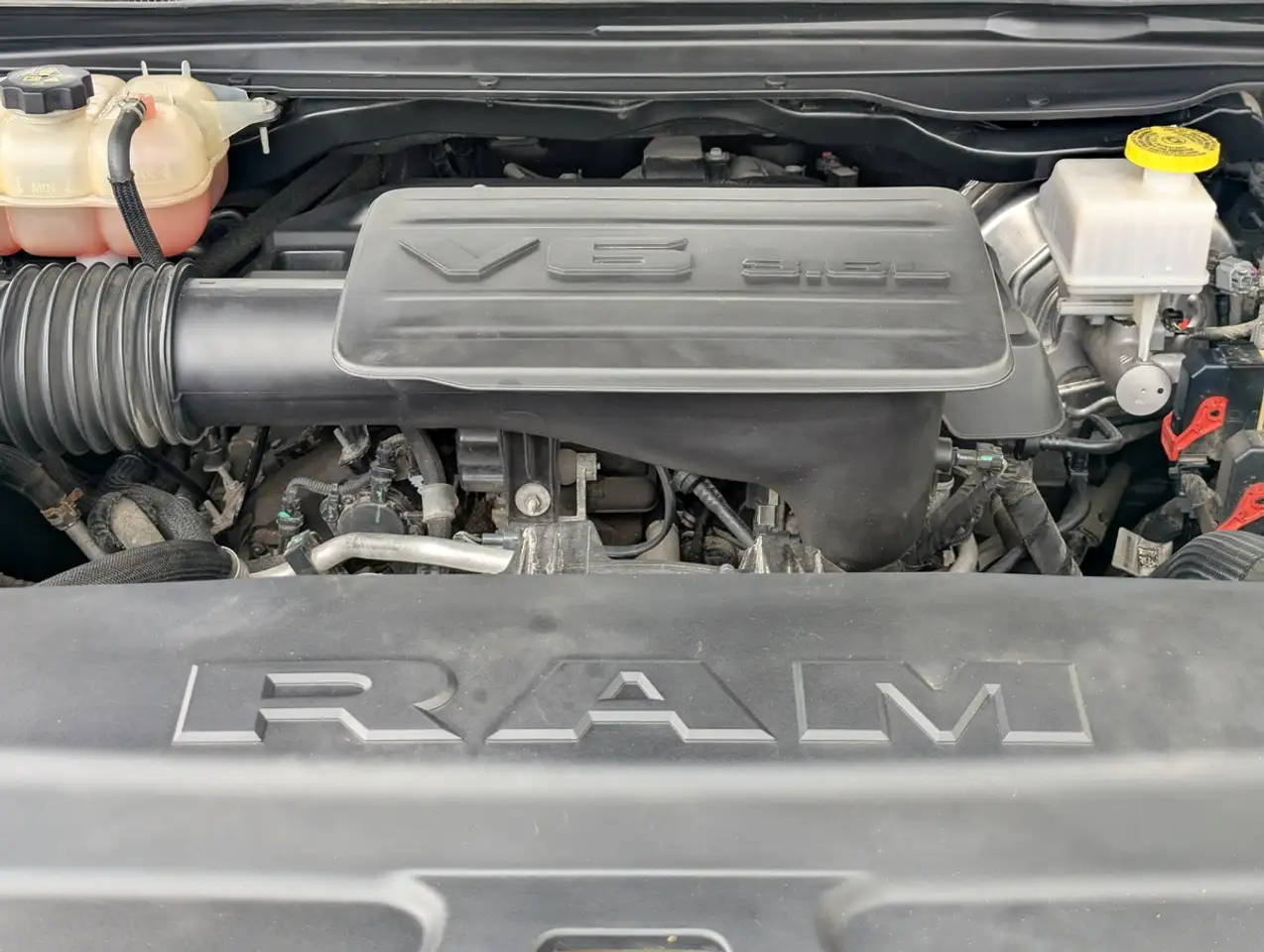 RAM 1500 снимка RAM 1500