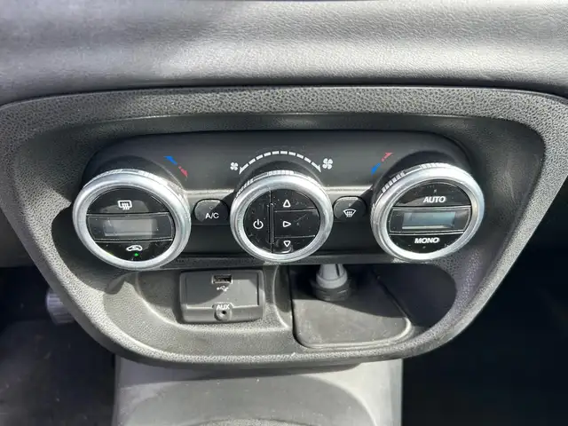 Fiat 500l view 11