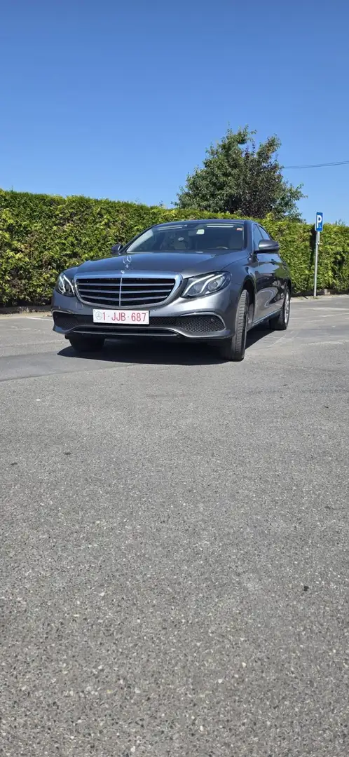 Mercedes-Benz 220 - 1