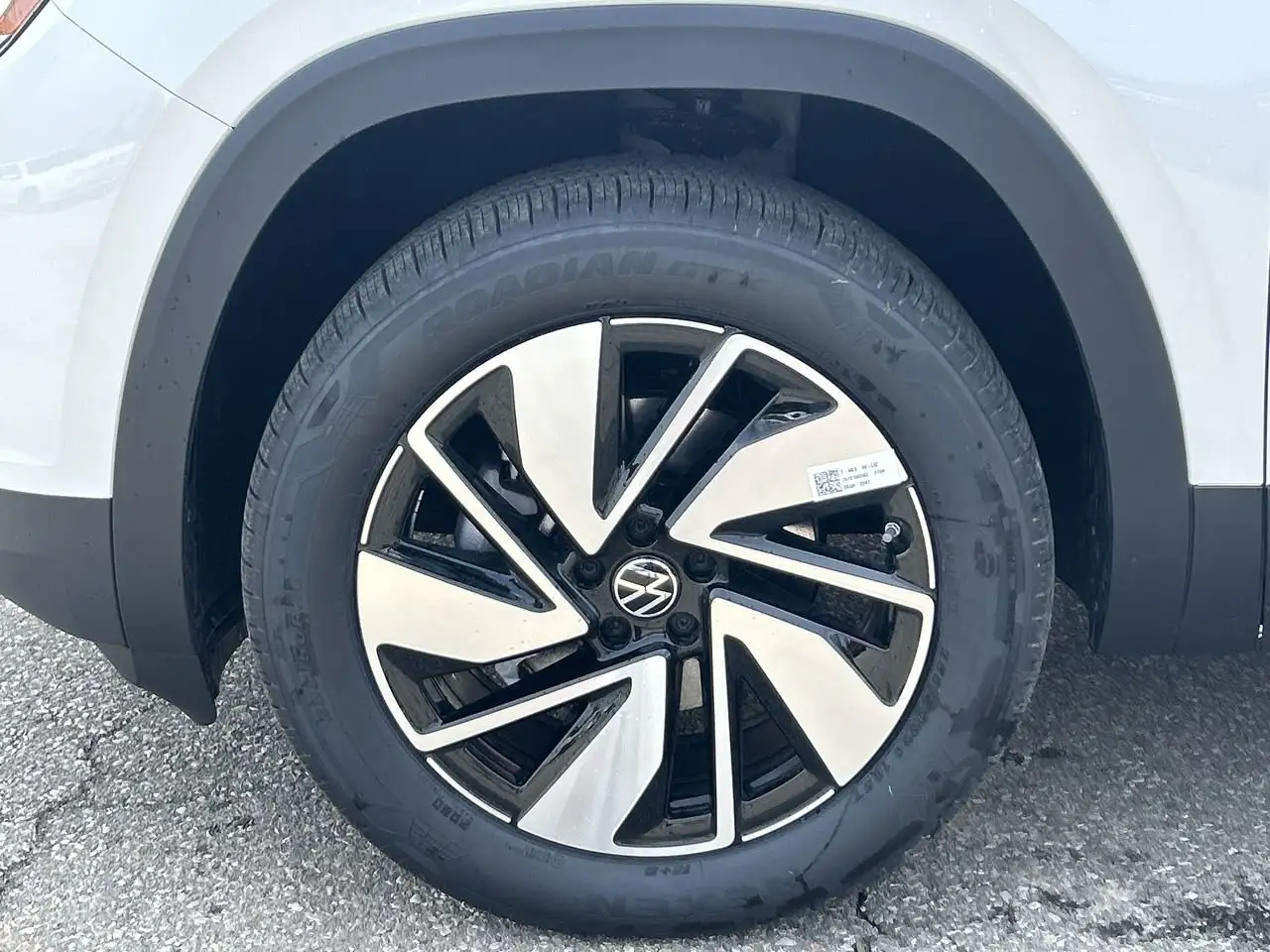 Volkswagen Atlas снимка Volkswagen Atlas